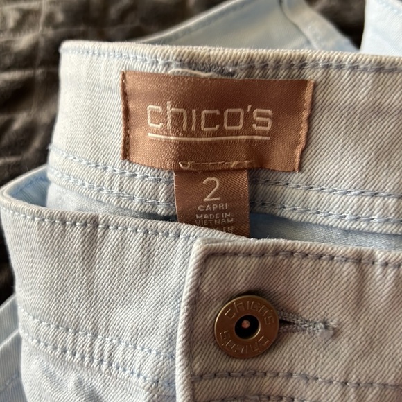 Chico’s Light Washed Woman’s Capri’s - Picture 2 of 6